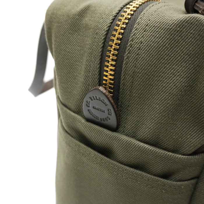 FILSON（フィルソン）TOTE BAG WITH ZIPPER（ジッパー付トートバッグ