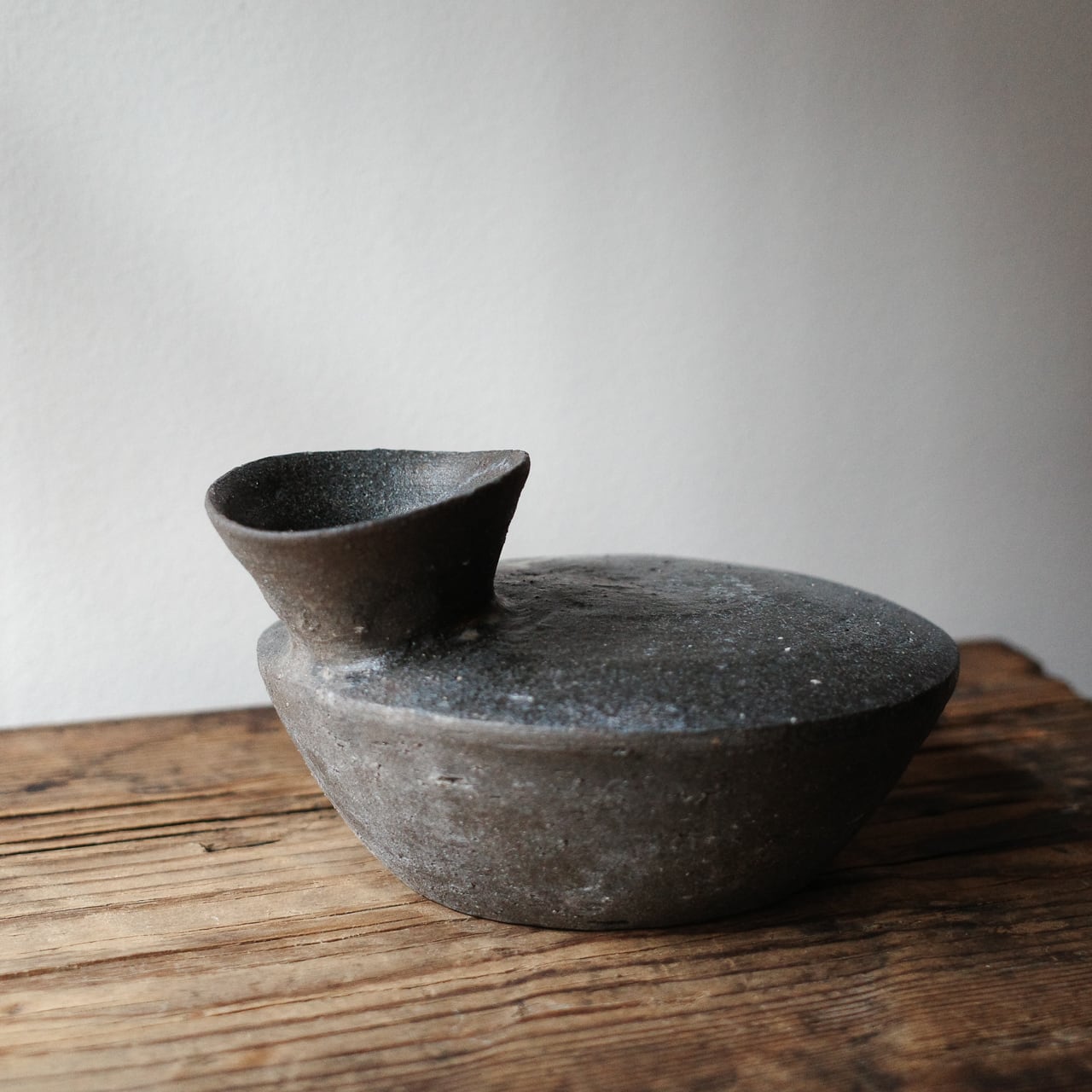 須恵器平瓶（古墳〜奈良時代） | 花と休息「wakamatsu」