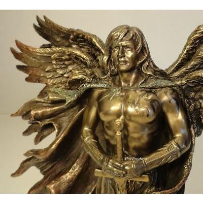 6つの翼の 剣と蛇を持った守護天使 セラフィム コールドキャスト