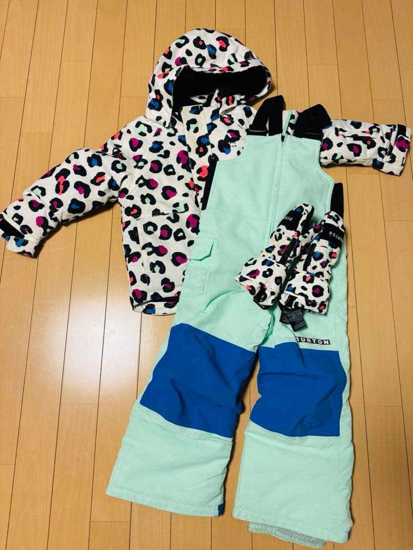 s*y様 人気モデル　子ども用スノーボードウェアセット ポンタぺス（PONTAPES） スノーボードウェア 上下セット ジュニア