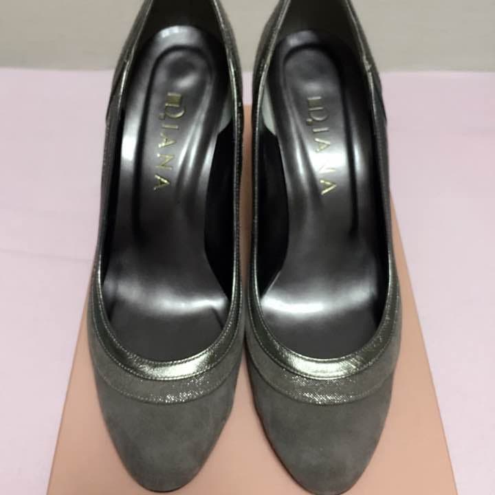 みう値下げ★未使用品★DIANA★ダイアナ★スエードパンプス★グレー 楽天市場】DIANA ダイアナ 「24 1/2」 スエードレザーリボンヒール